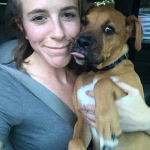 Meet your Posher, Danielle